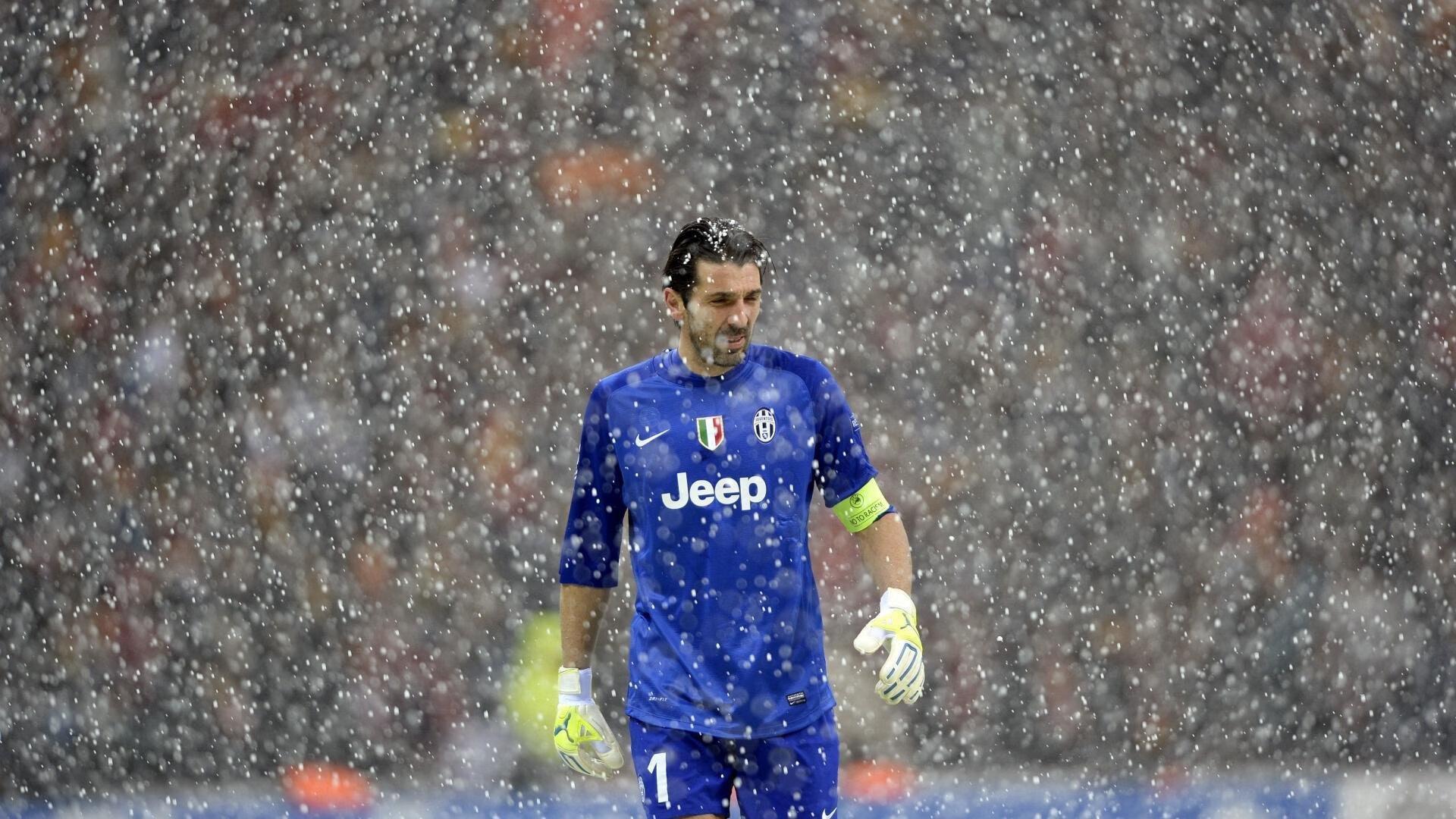 伊万豪言重塑绿茵版图,八名新援皆为战略拼图,球队新赛季剑指巅峰